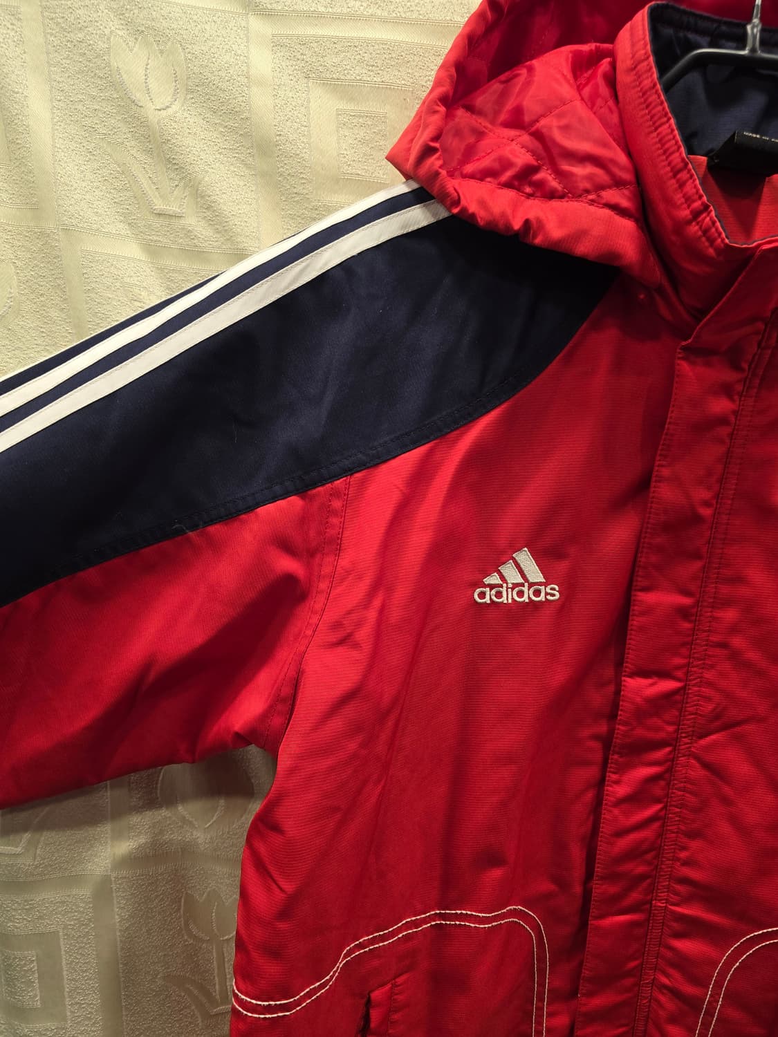 아디다스 올드스쿨 빅로고 누빔 점퍼  75 사이즈 상품이미지3