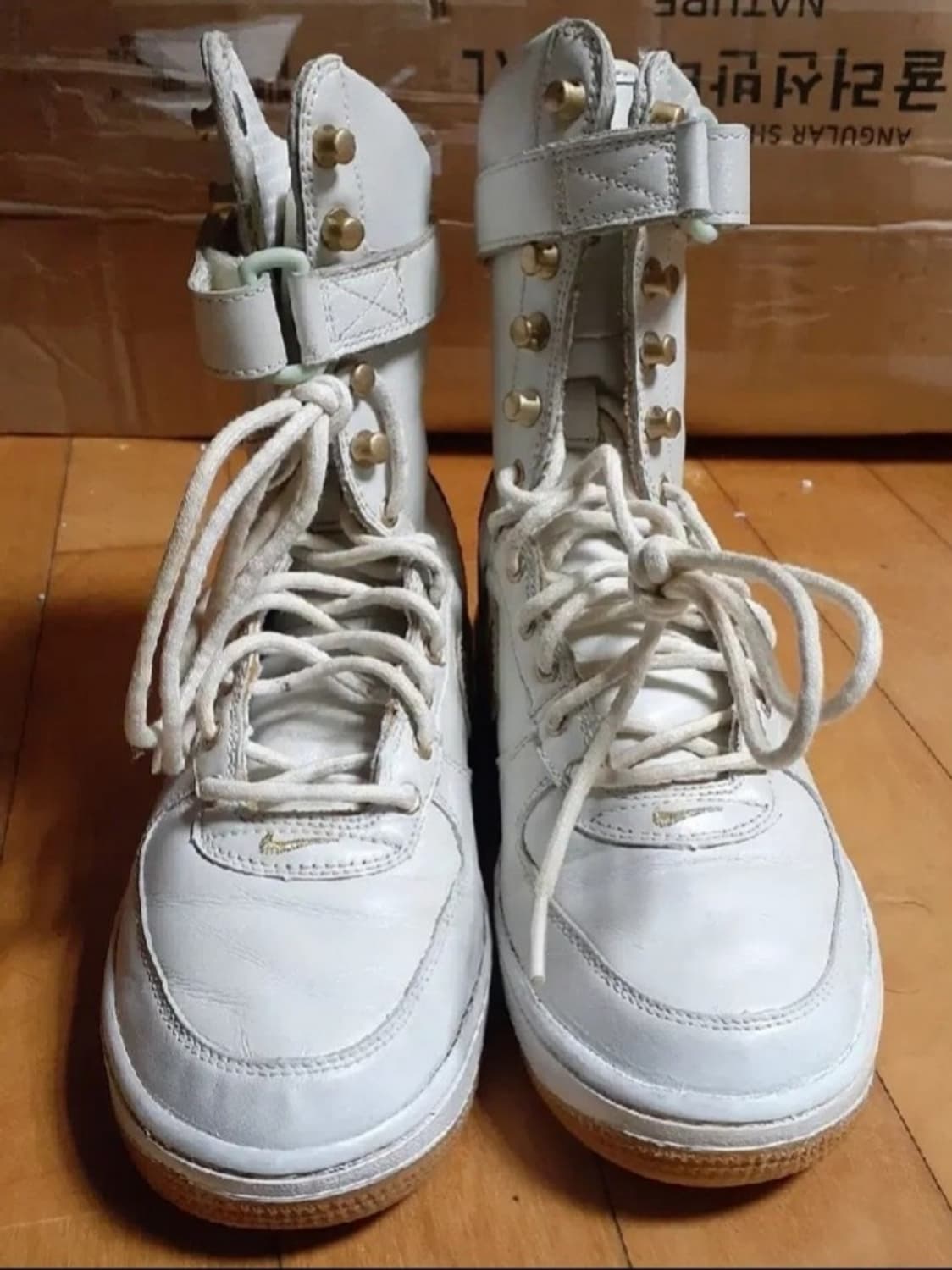 00s 올드스쿨 나이키 에어포스1 6인치 털부츠 흰금 240 상품이미지2