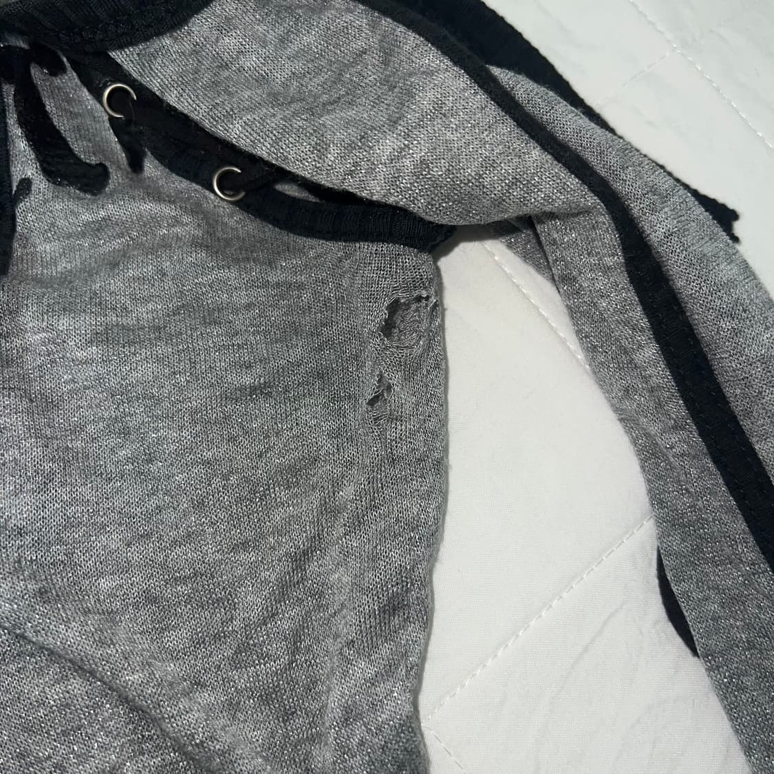 {Salvage}셀비지 아일렛 뒷트임 탑 상품이미지3