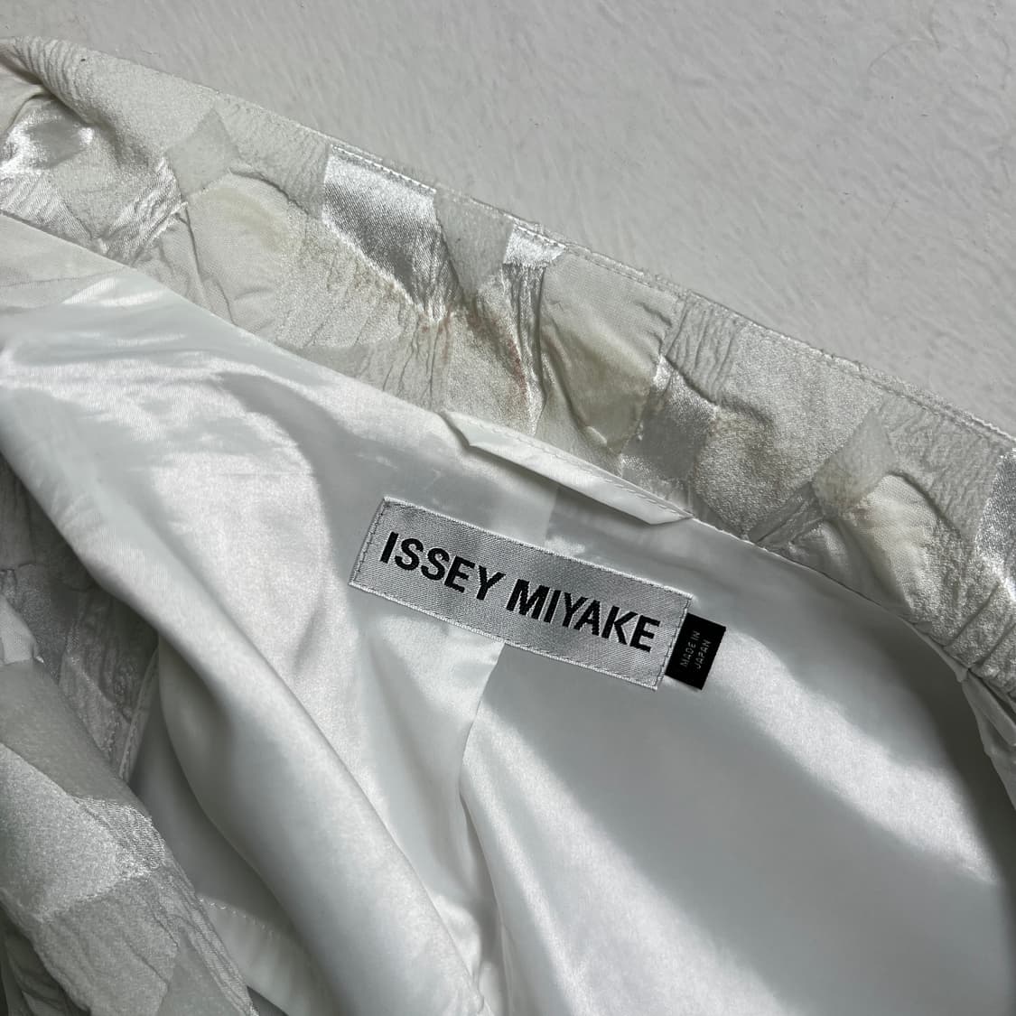 98AW 이세이미야케 화이트 쉬링크 셋업 3 상품이미지10