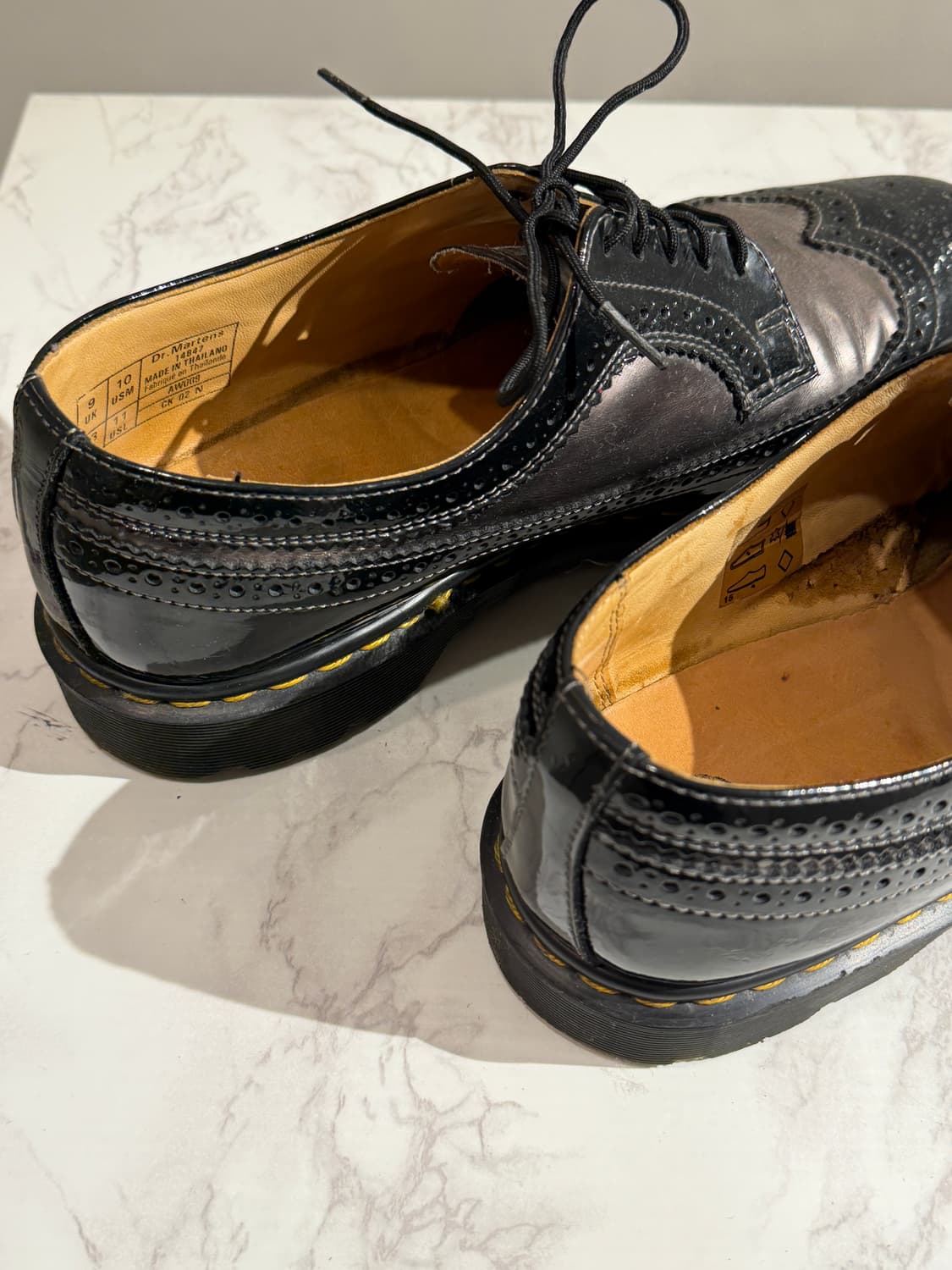 Dr.Martens 닥터마틴 윙팁 브로그 로우 로퍼 UK9 상품이미지3