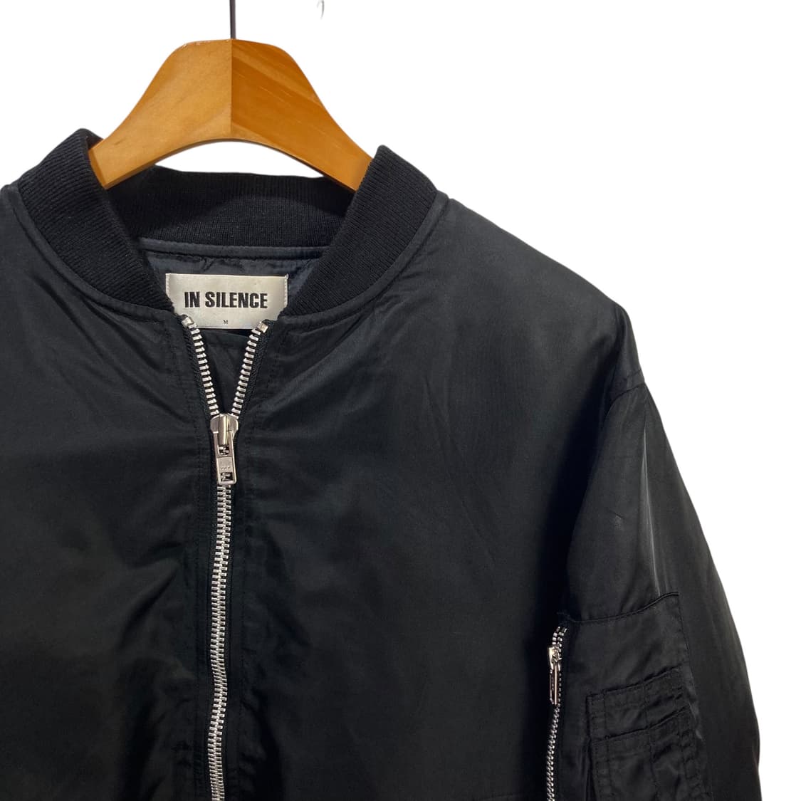 인사일런스 블랙 항공점퍼 상품이미지3