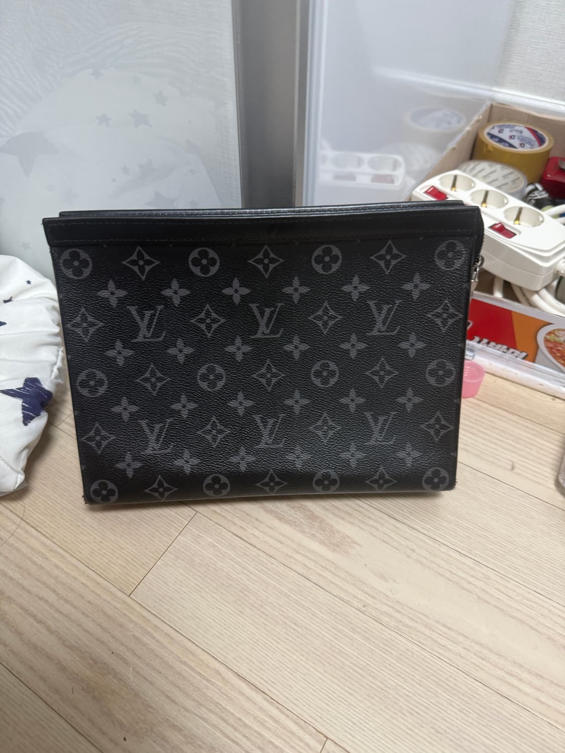 루이비통 포쉐트 보야주 클러치 MM 급처 상품이미지2