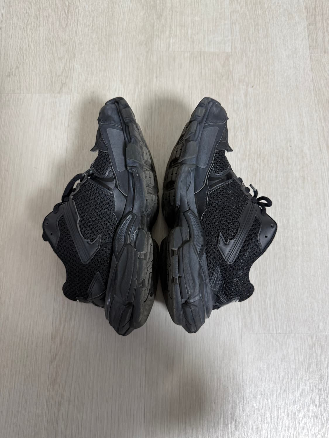 발렌시아가 트랙3 39 팝니다 상품이미지3