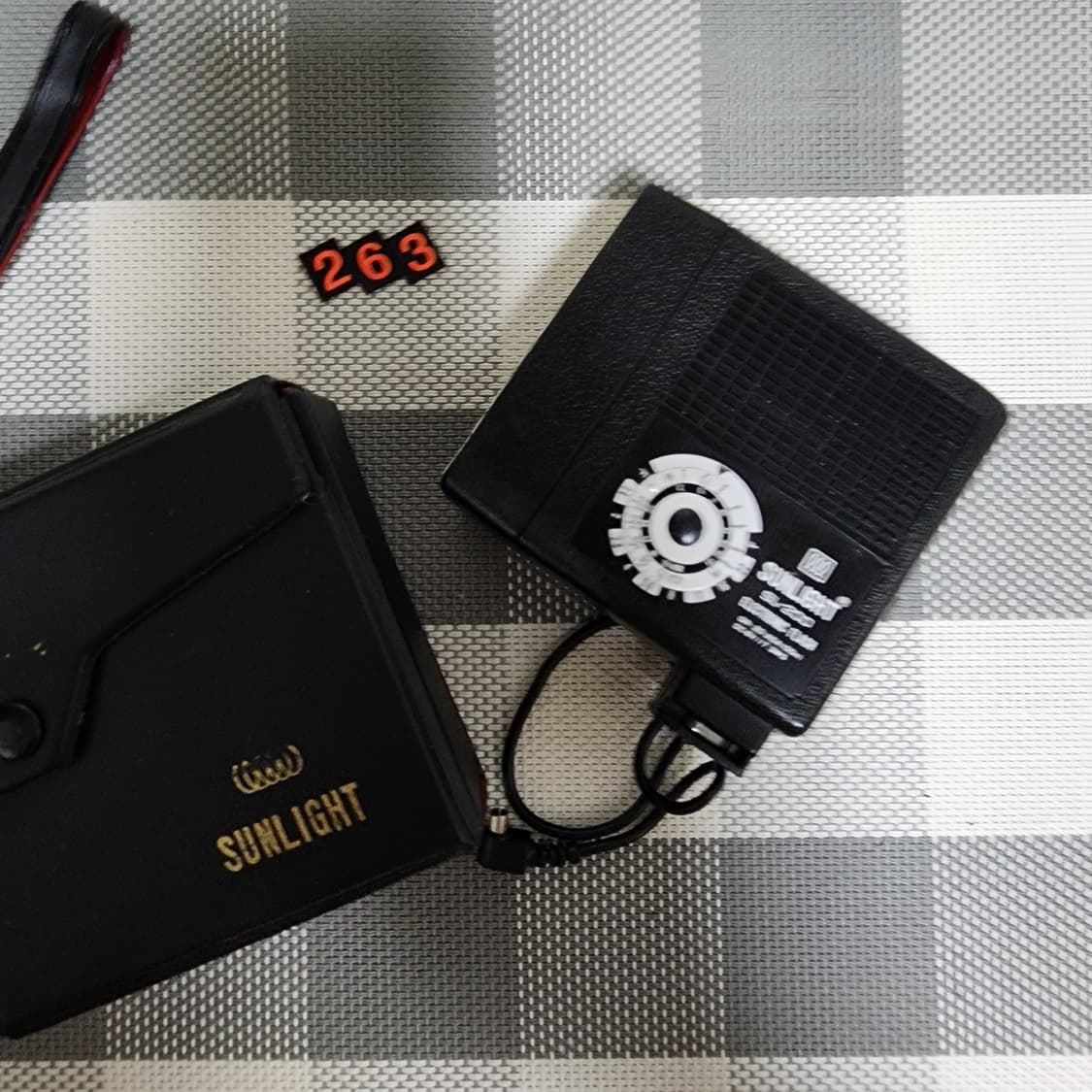 썬라이트 SL 200 스트로브 플래시 케이스포함 상품이미지2