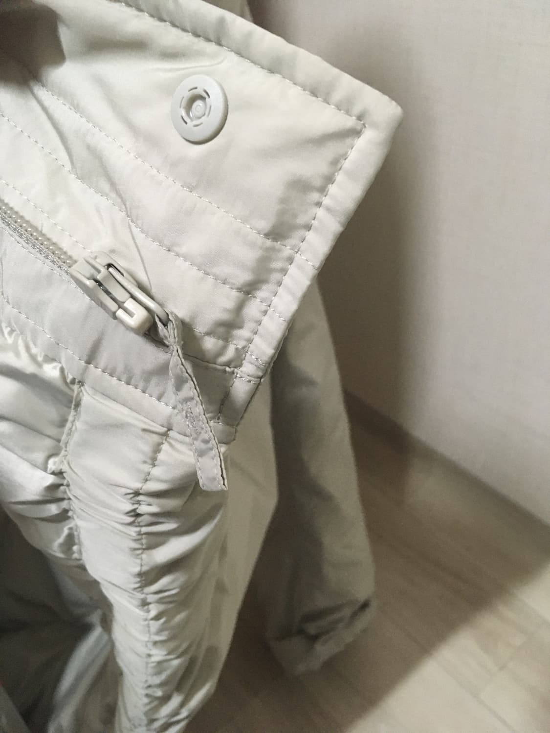 유니클로 퍼프테크 파카 라이트그레이 m 상품이미지9