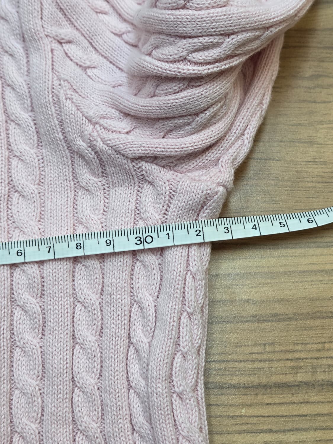 사랑스러운 핑크색 폴로 케이블 니트 가디건입니다. 사이즈는 S(7) 또는 상품이미지9