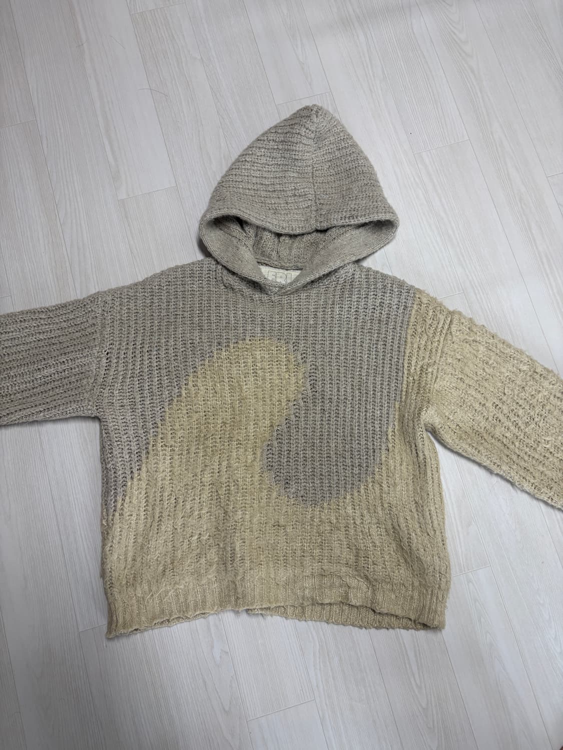 ERL SILK SWIRL KNIT HOODIE 상품이미지2