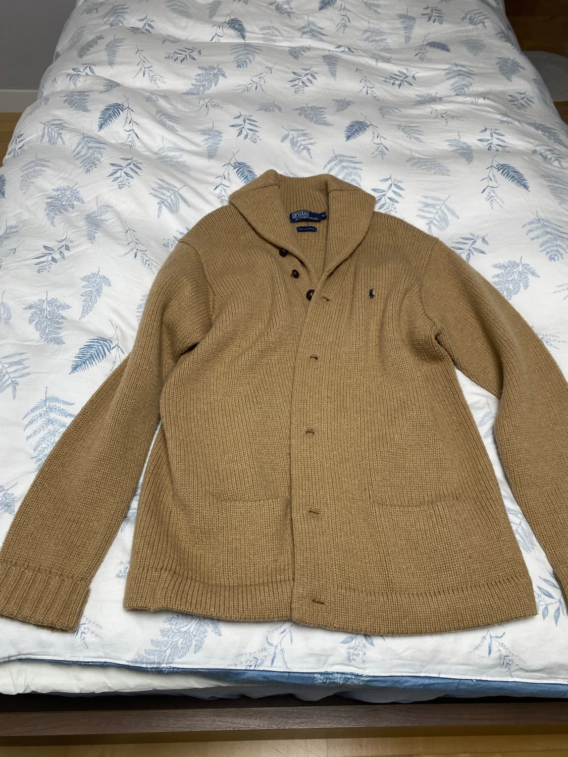 폴로 가디건 팝니다 상품이미지1