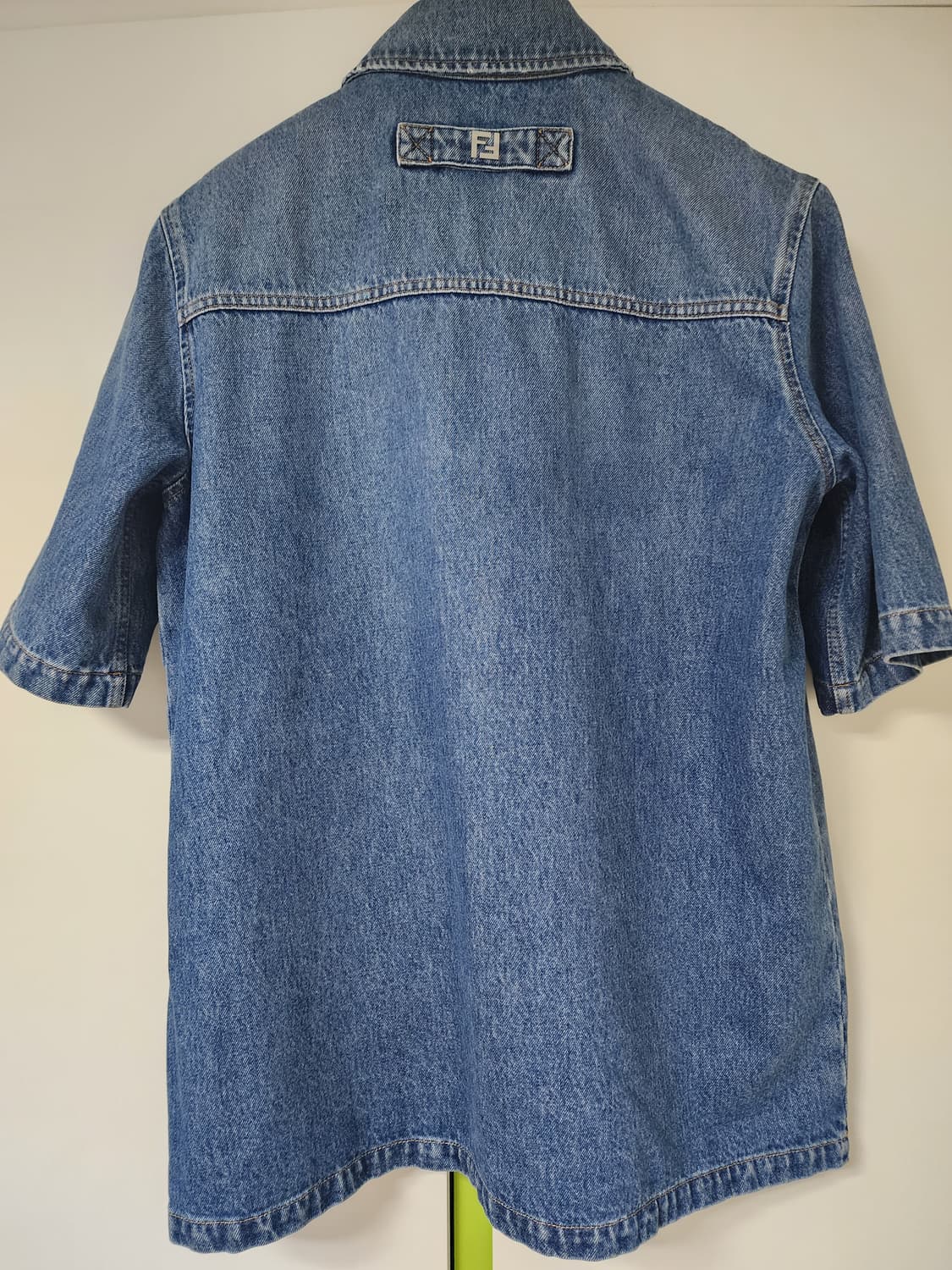 펜디 데님 반팔 셔츠 48 100사이즈 상품이미지2