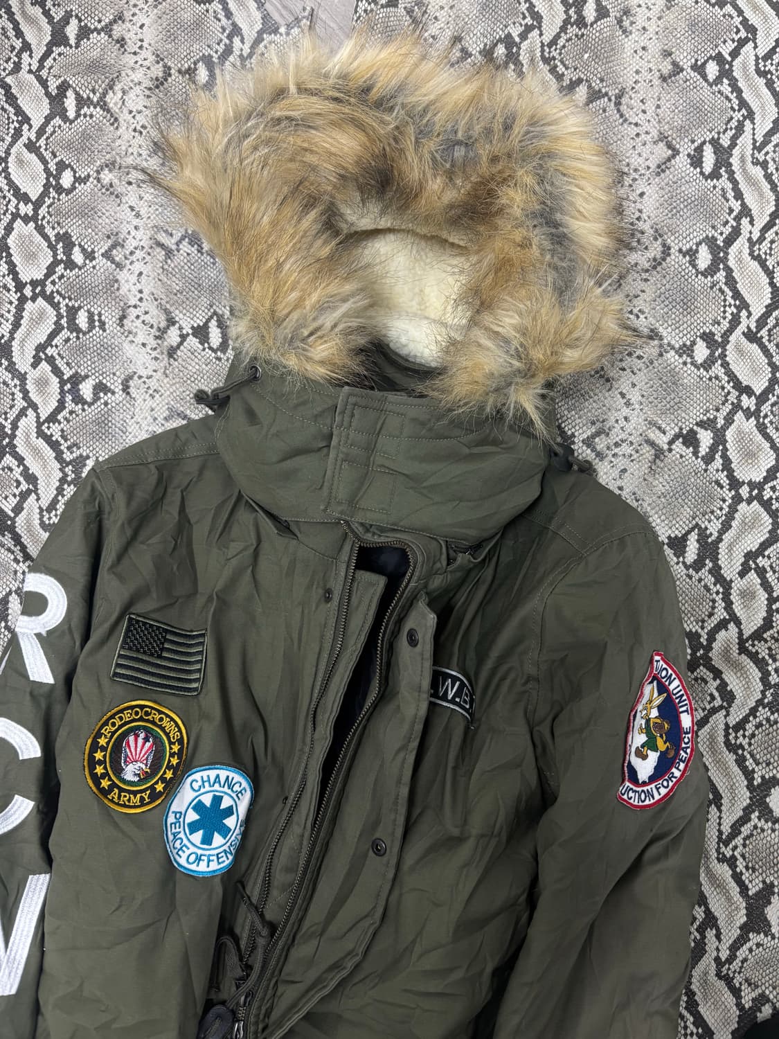 Khaki Patch Detail Fur Over-Size Field H 상품이미지8