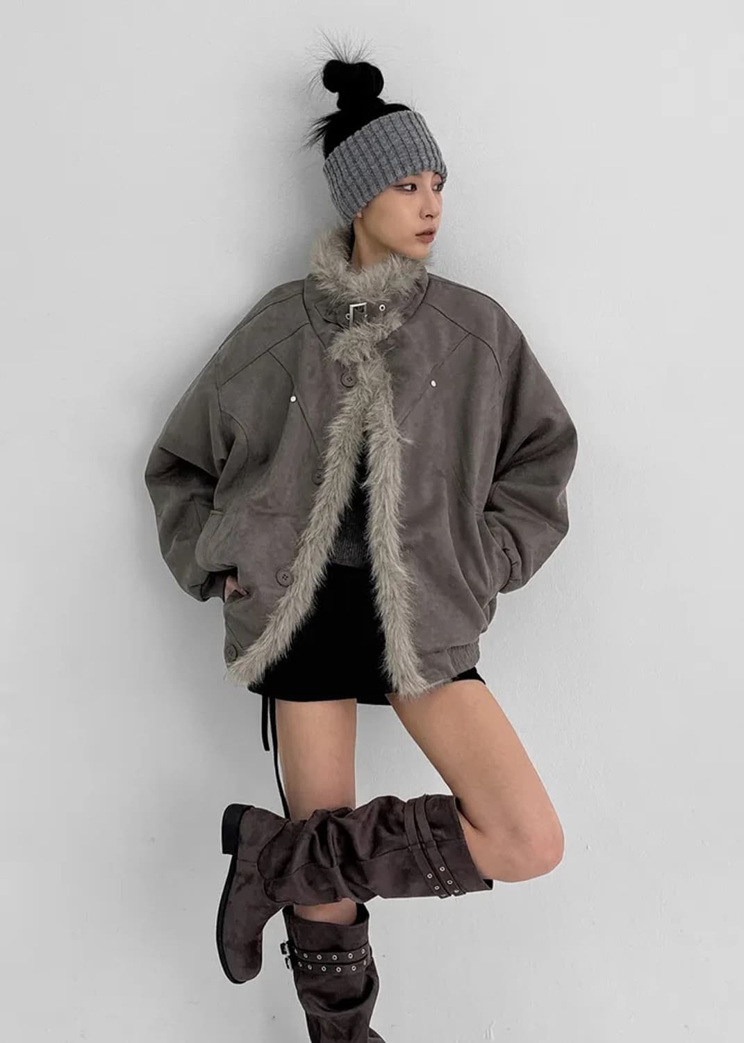 블랙업 퍼 무스탕 상품이미지2