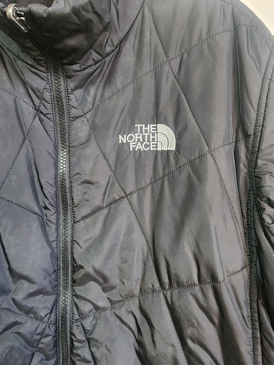 노스페이스 블랙 다이아몬드 퀼팅 패딩 자켓 상품이미지3