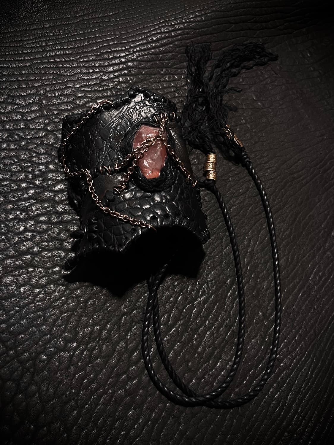 a red natural stone bracelet 상품이미지5