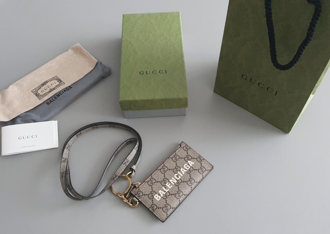 구찌 x 발렌시아가 해커 스트랩 카드지갑 상품이미지4