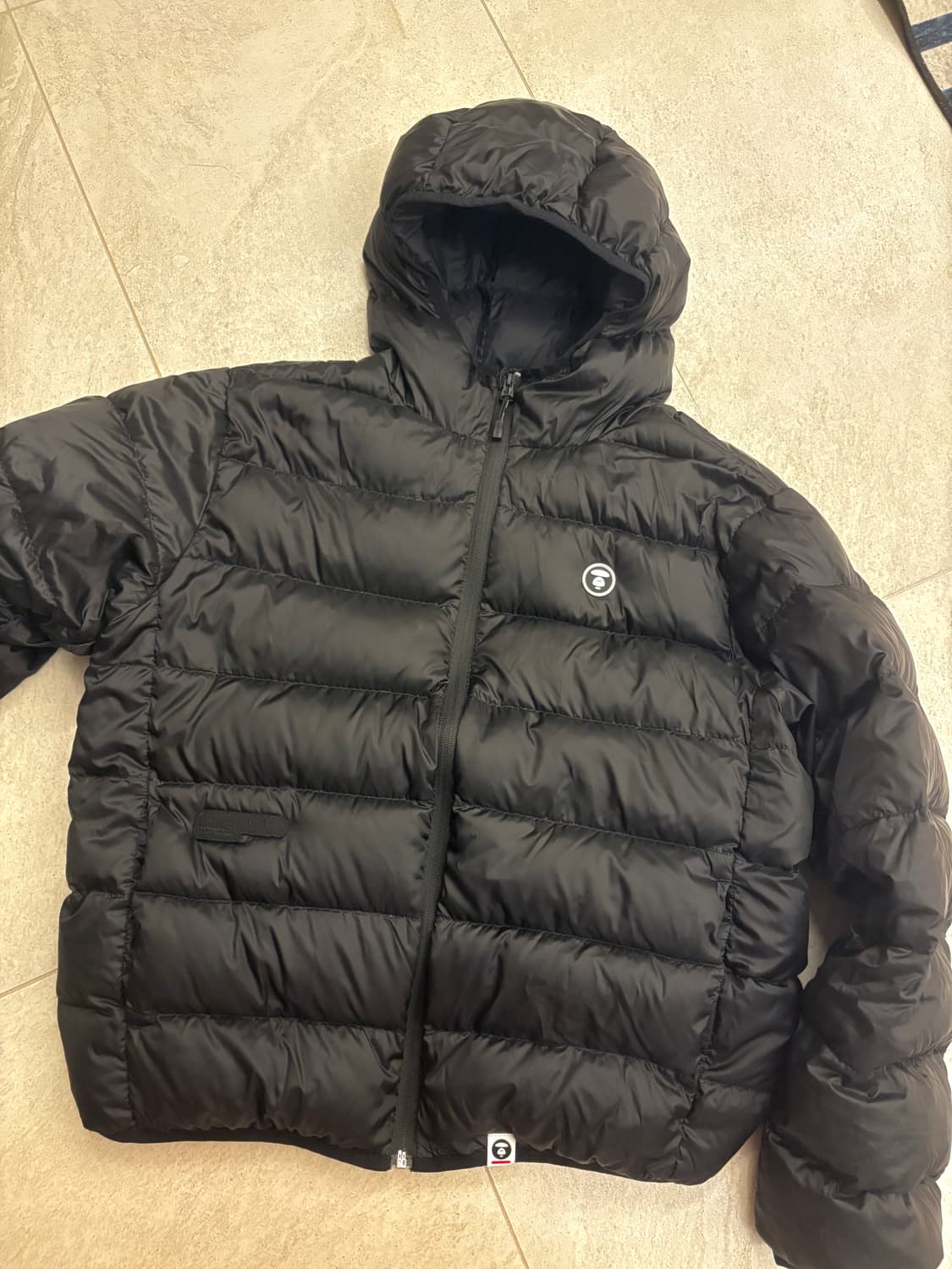 에이프 경량패딩 m 매물x 상품이미지2