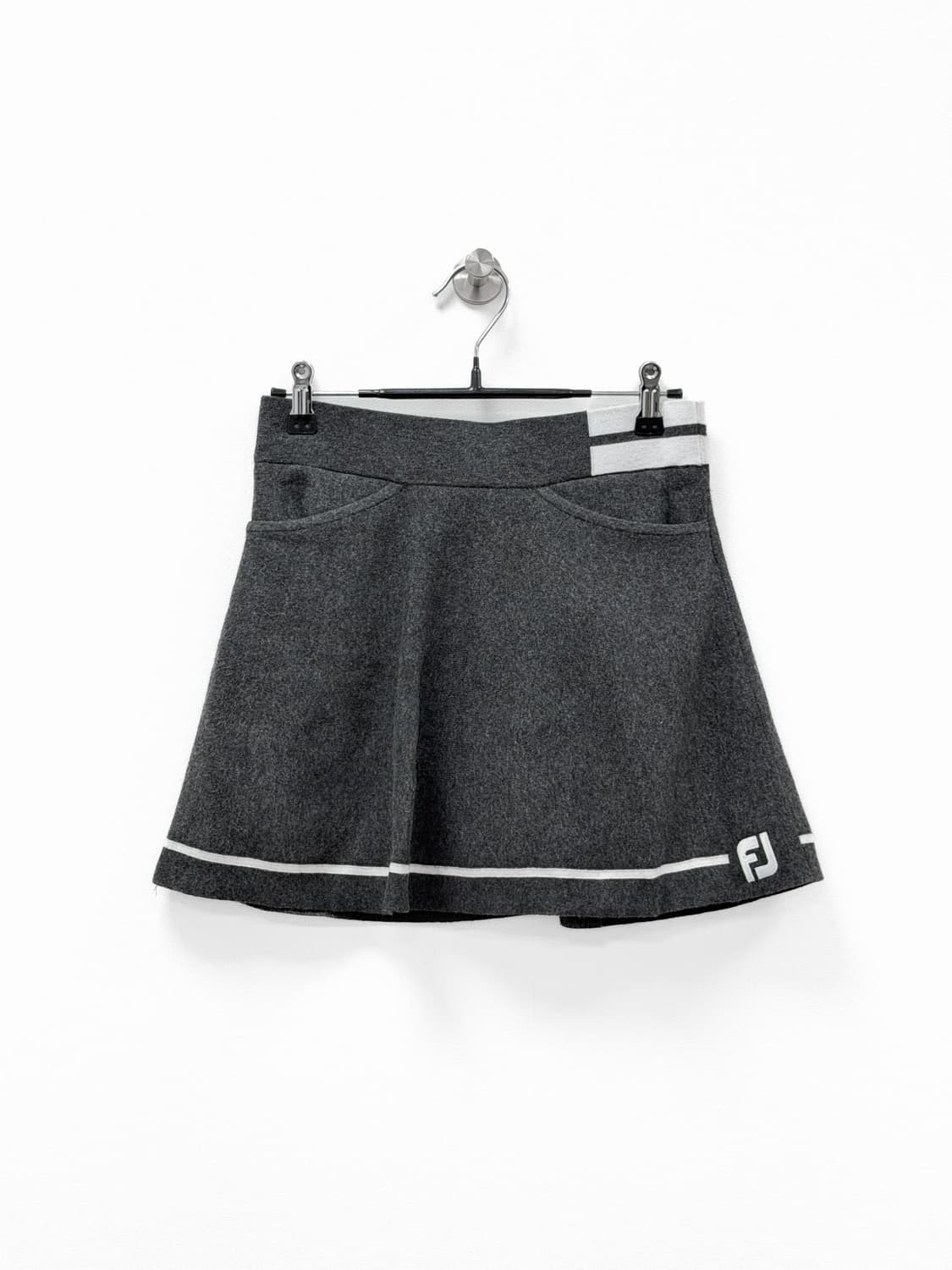 풋조이 골프 스커트 차콜 상품이미지1