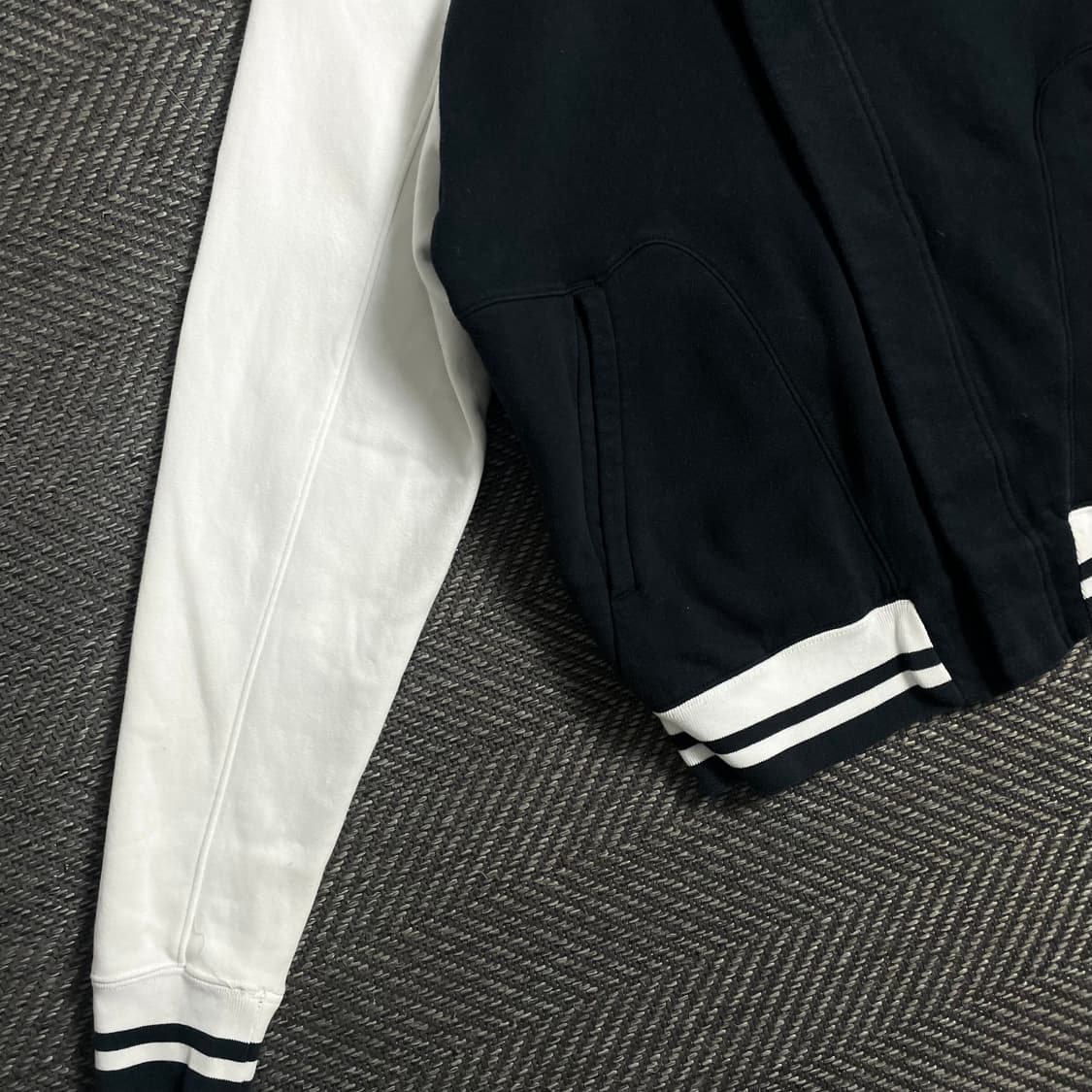 나이키 에어조던 자수로고 스웻 바시티 후드 자켓y 4974 상품이미지4