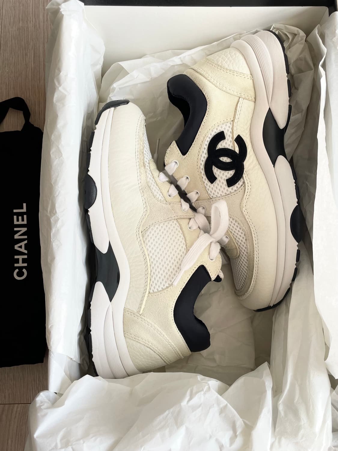 샤넬 CC로고 스니커즈 테니스화 런닝화 G38299 35.5사이즈 상품이미지2