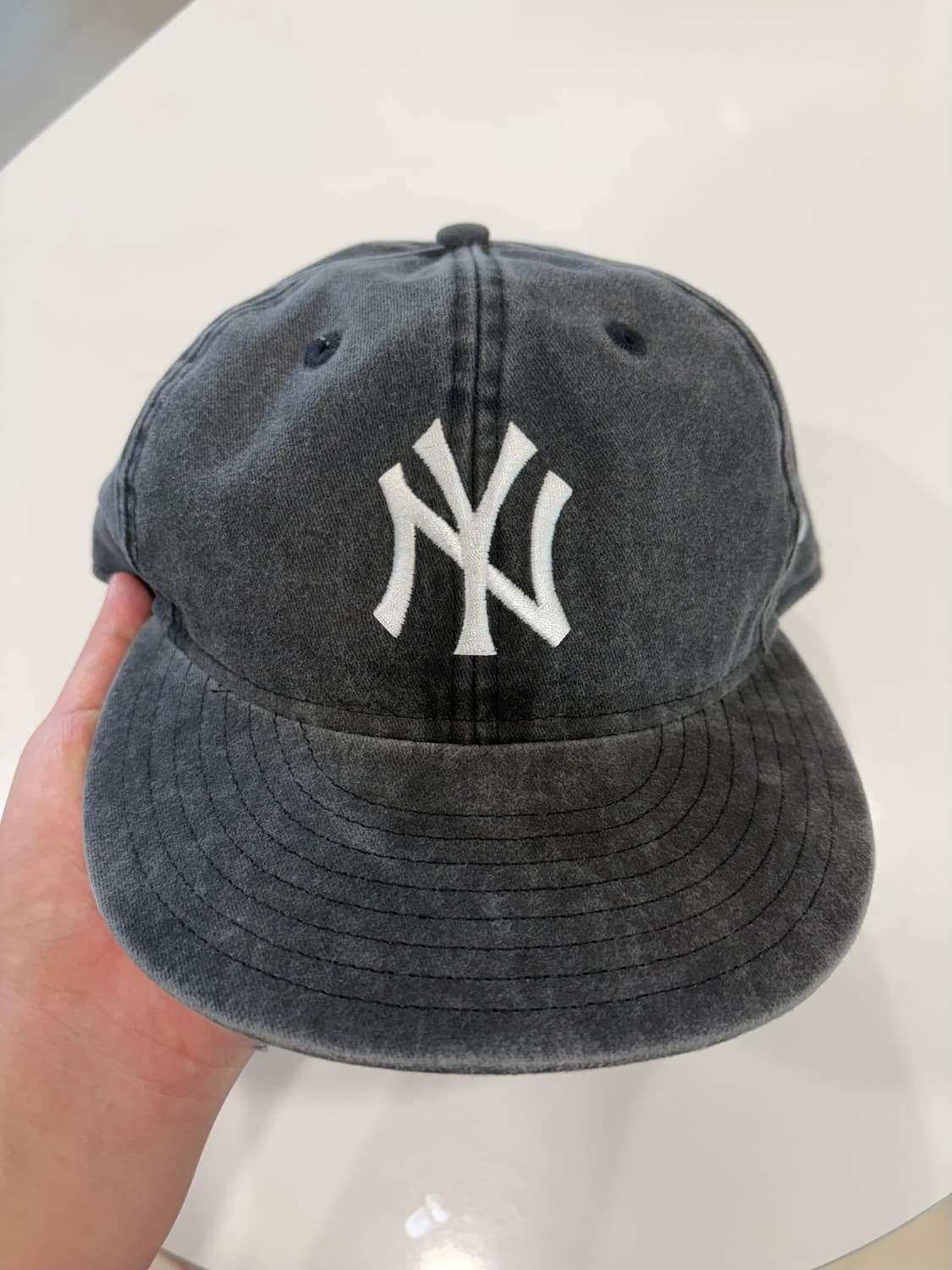 뉴에라 MLB 뉴욕 양키스 피그먼트 피티드캡 블랙 734 (61.5) 상품이미지1