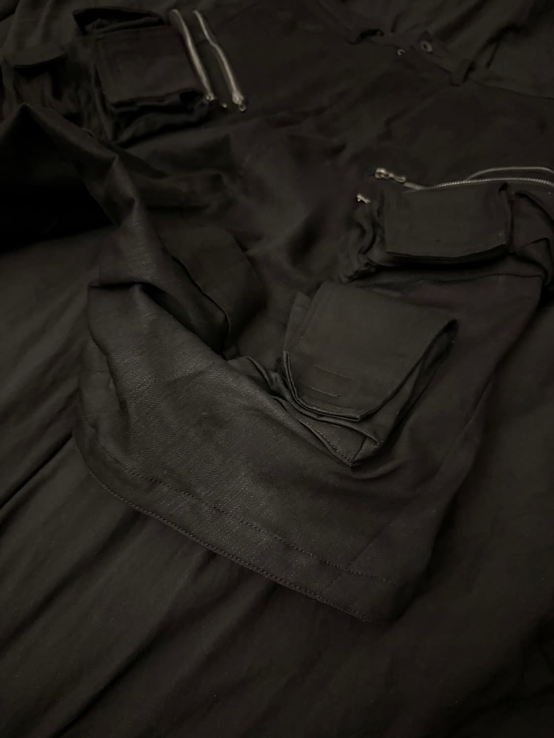 율리우스 24ss 847PAM8-BK 데님팬츠 상품이미지4