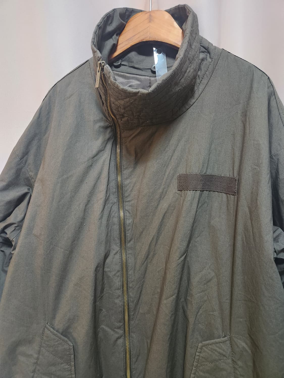 코데스 컴바인 카키색 야상 점퍼 스타일  롱 코트 상품이미지3