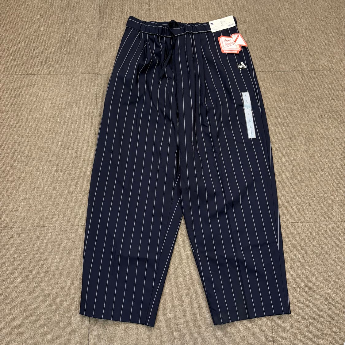 gu 미하라야스히로 와이드 스트라이프 배기핏 팬츠  상품이미지1