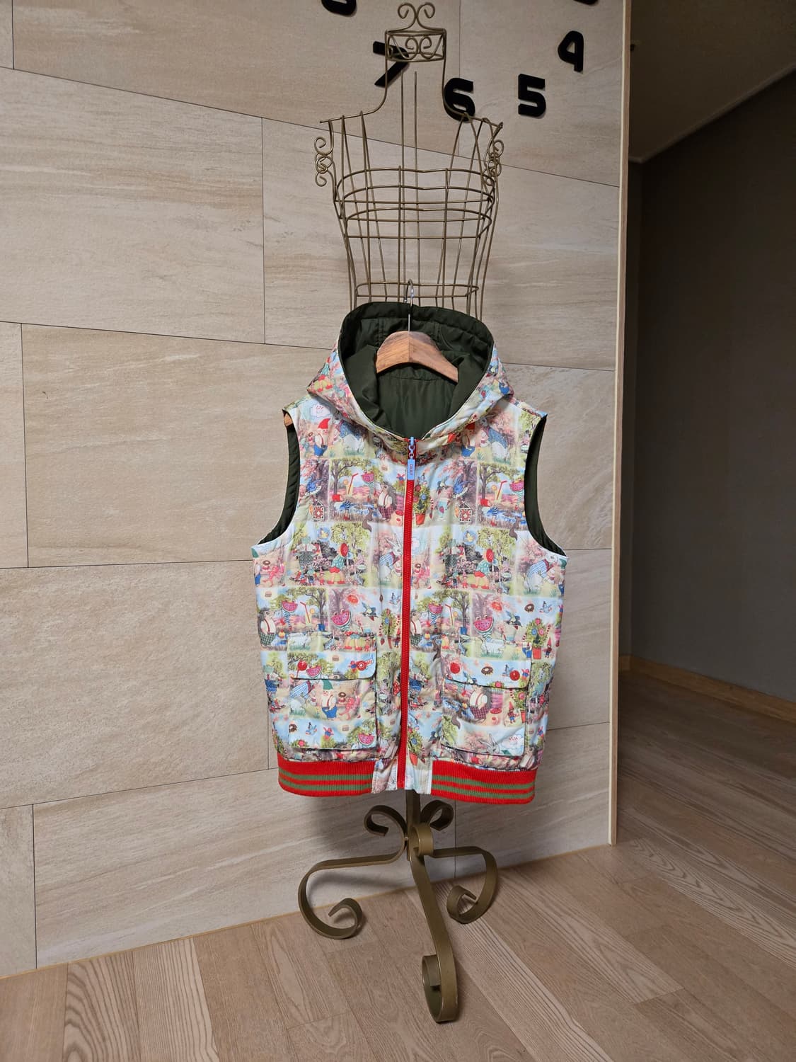 [m] 오일릴리 양면 후드 패딩 조끼 상품이미지1