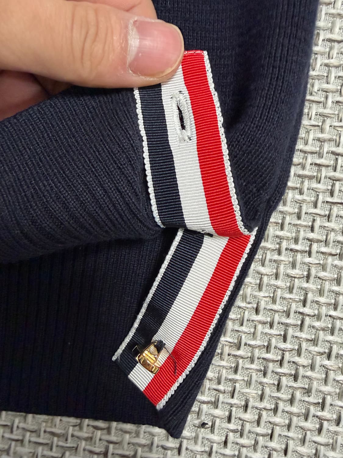 톰브라운 밀라노스티치 금장 니트 2사이즈 상품이미지4