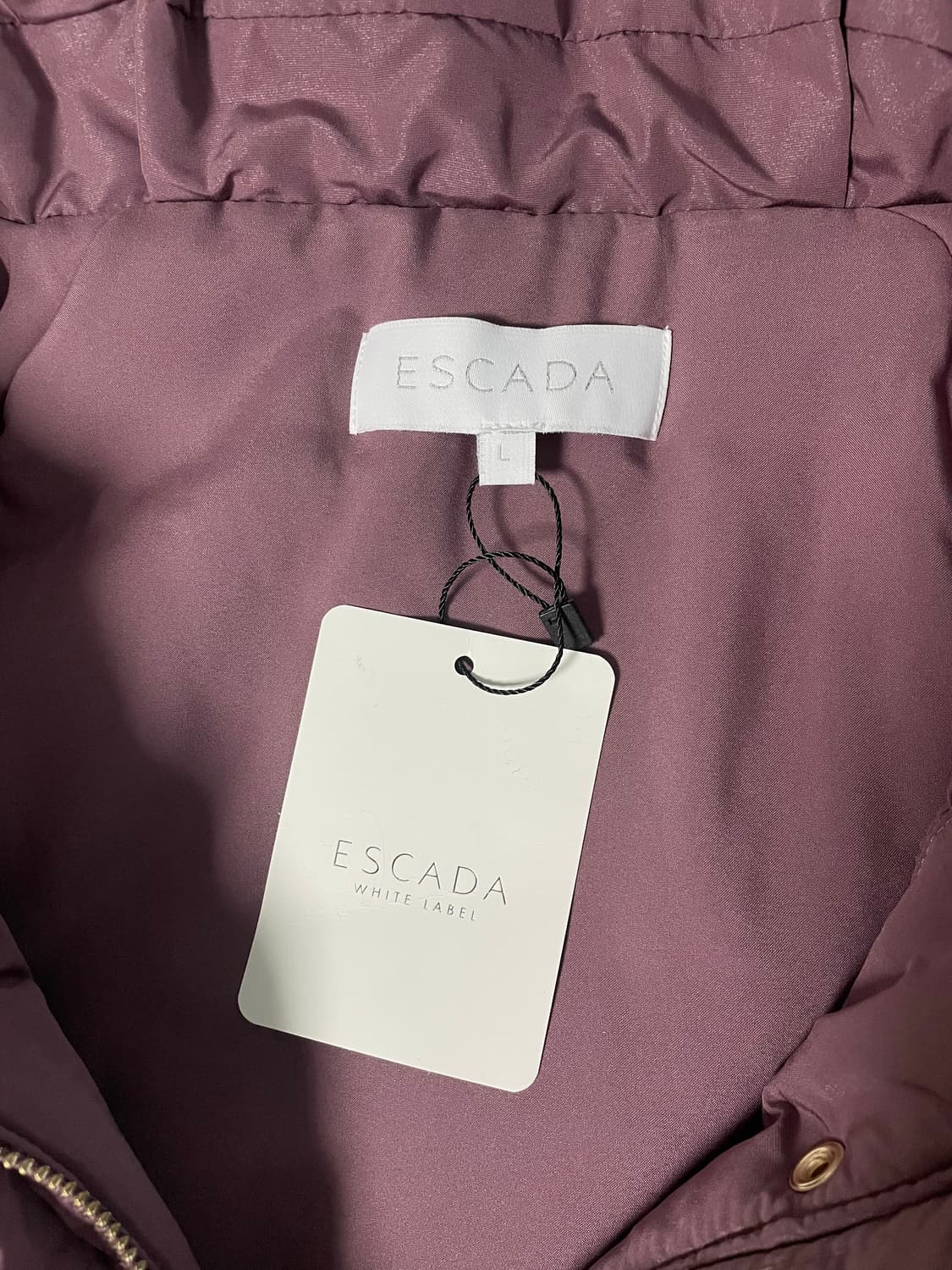 [L] 24FW 에스까다 [새상품]여성 라이트 웨이트 후드 패딩 상품이미지8