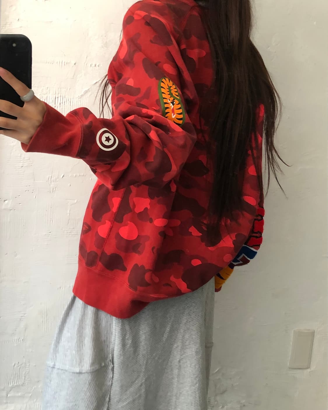 Bape 베이프 레드 카모 샤크 크루넥 맨투맨 상품이미지3
