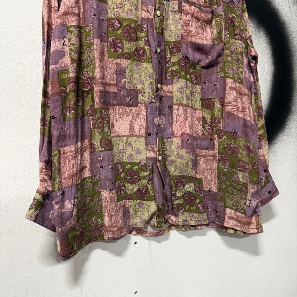 Ganni 가니 에스닉 풀 패턴 레이온 원 포켓 긴팔 셔츠 상품이미지4