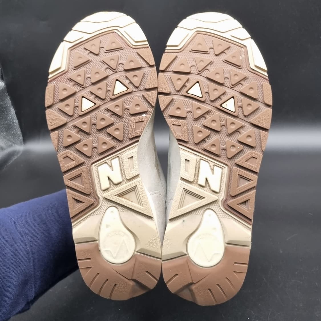 뉴발란스 cm1600 운동화245 상품이미지3