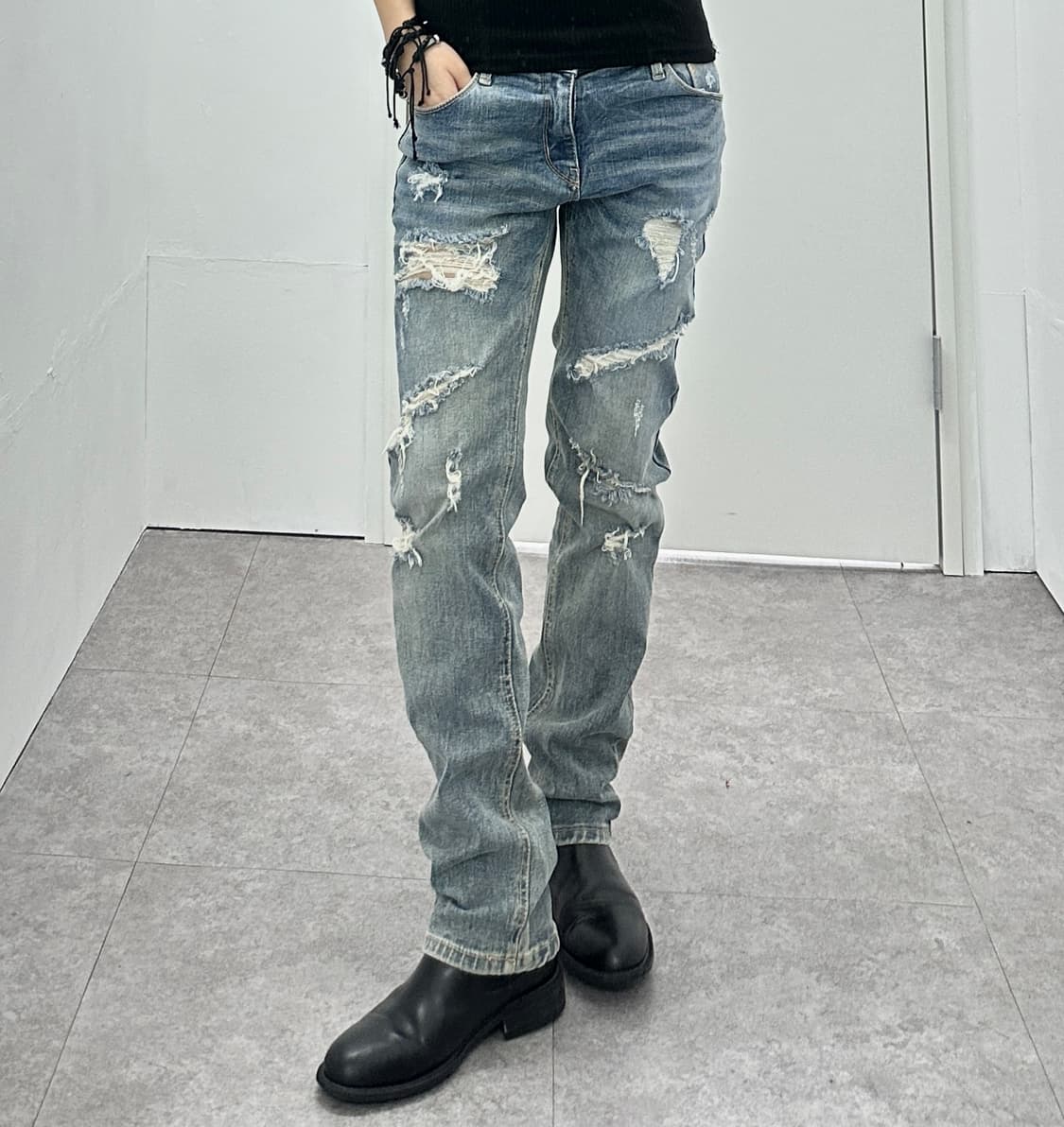 Vintage distressed denim pants 상품이미지1