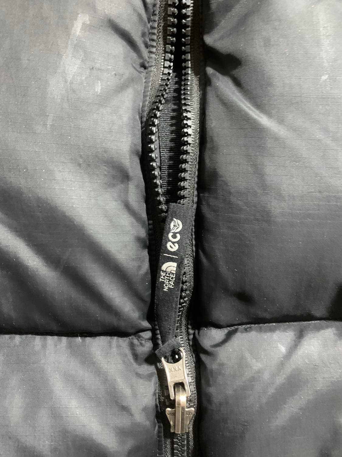 노스페이스 눕시 700 패딩 블랙 S 상품이미지4