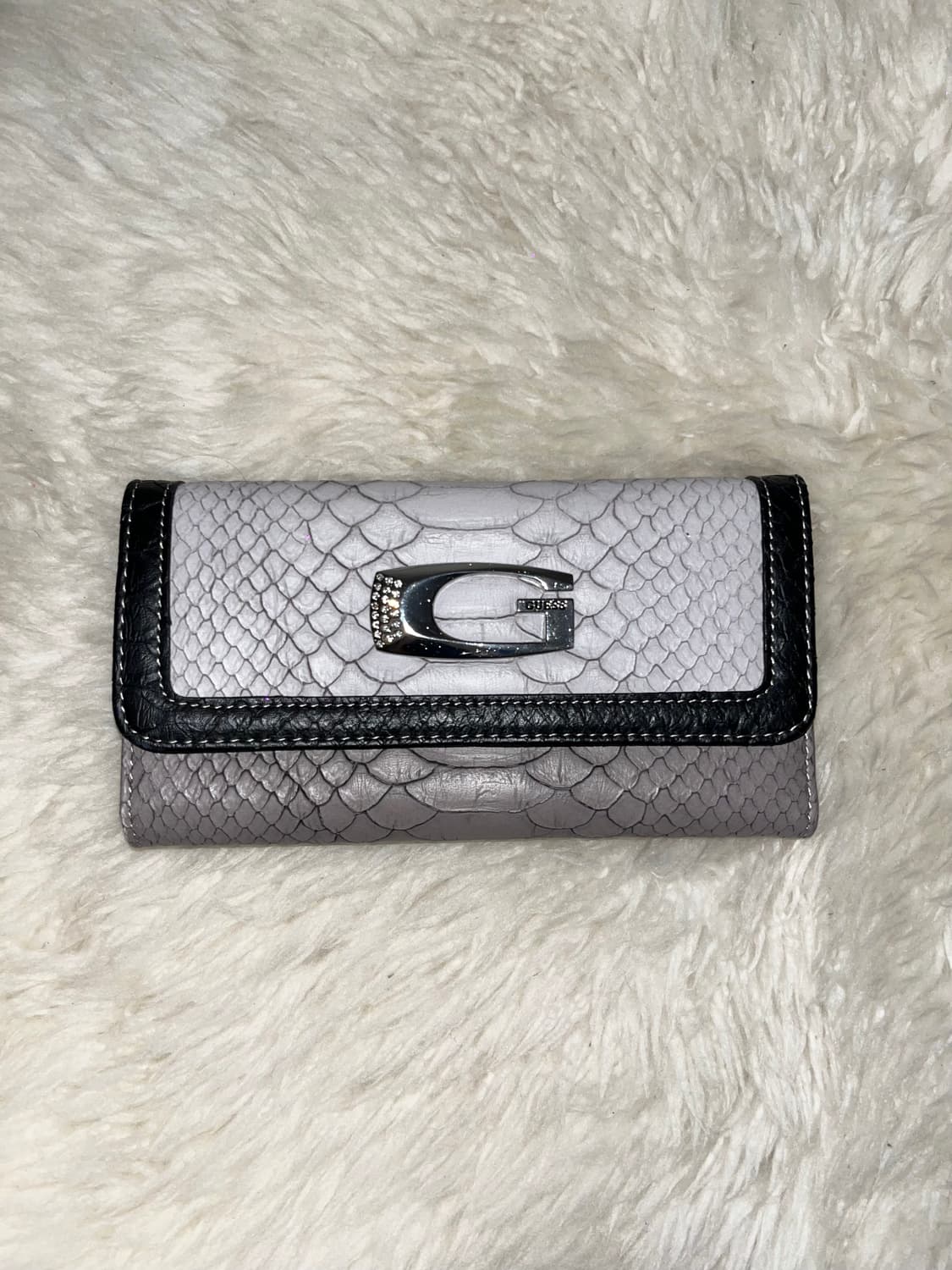 Guess Black Long Wallet 상품이미지2