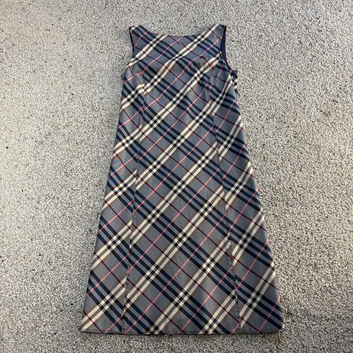 버버리 원피스 상품이미지1