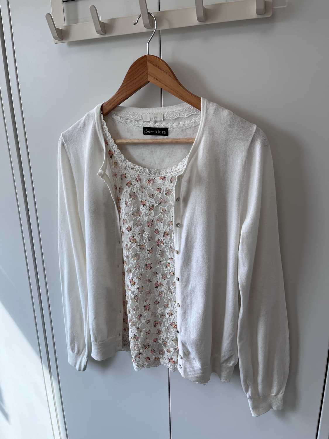 Earth music 얼스뮤직 화이트 라운드 가디건 상품이미지3