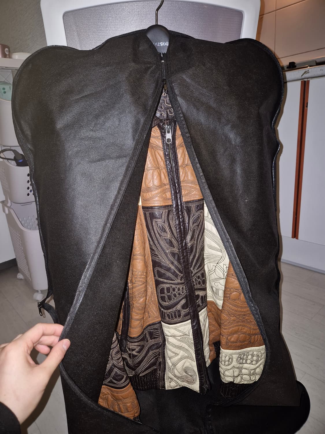 오리엔탈 패치워크 가죽 봄버 자켓 상품이미지10