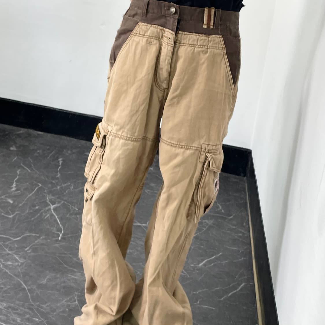 레이어드 도킹 멀티포켓 와이드 카고 팬츠 상품이미지3