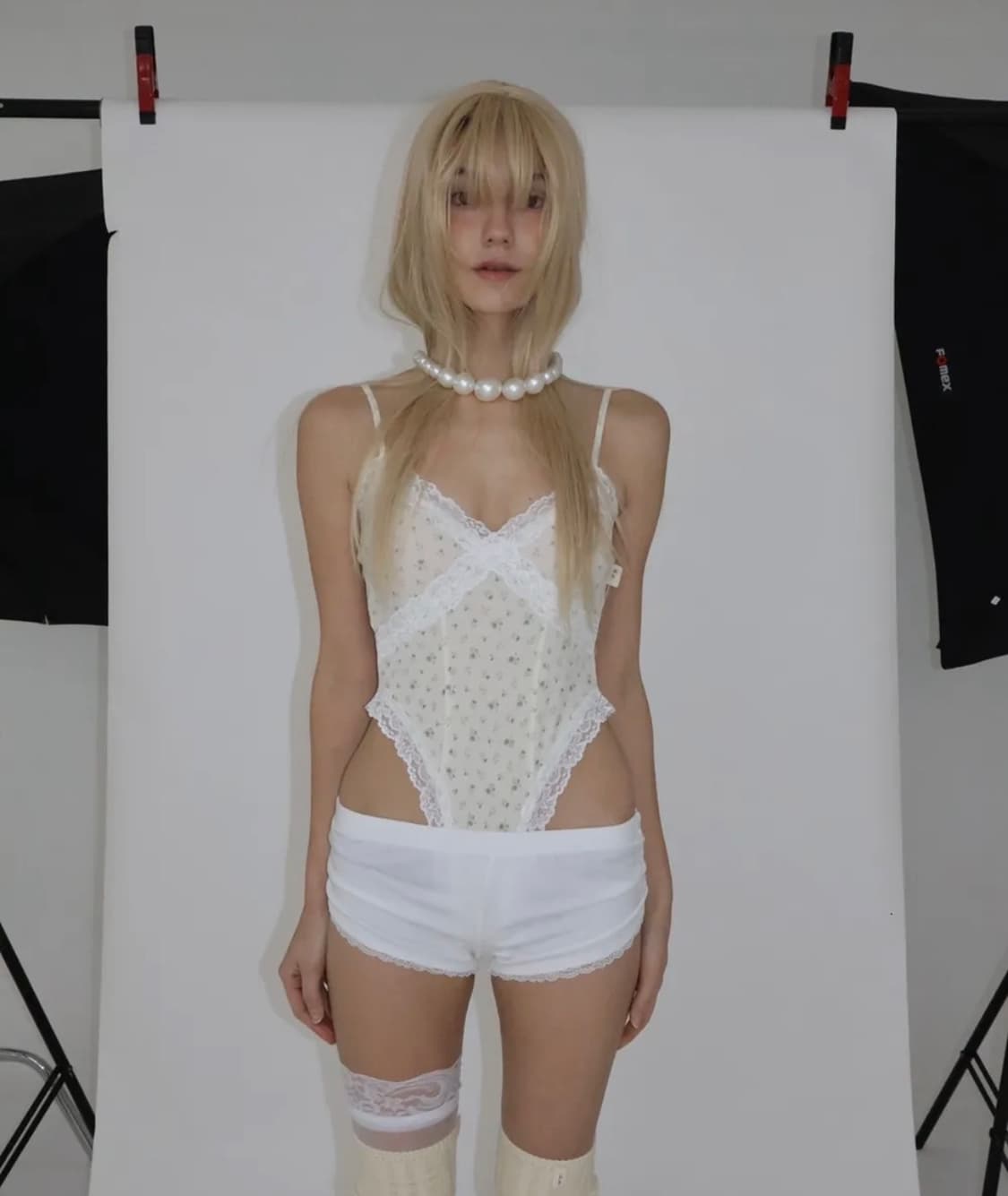 LOMANTIC LACE FLOWER BODY SUIT [IVORY] 상품이미지1