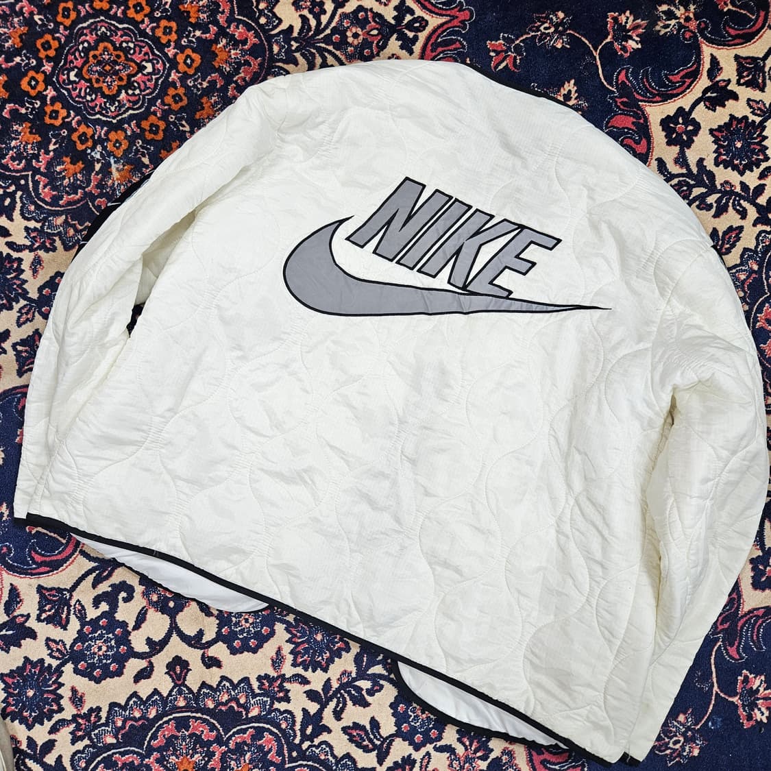 나이키(Nike) 90's 사이드라인 스우시 빅로고 깔깔이 자켓 상품이미지2