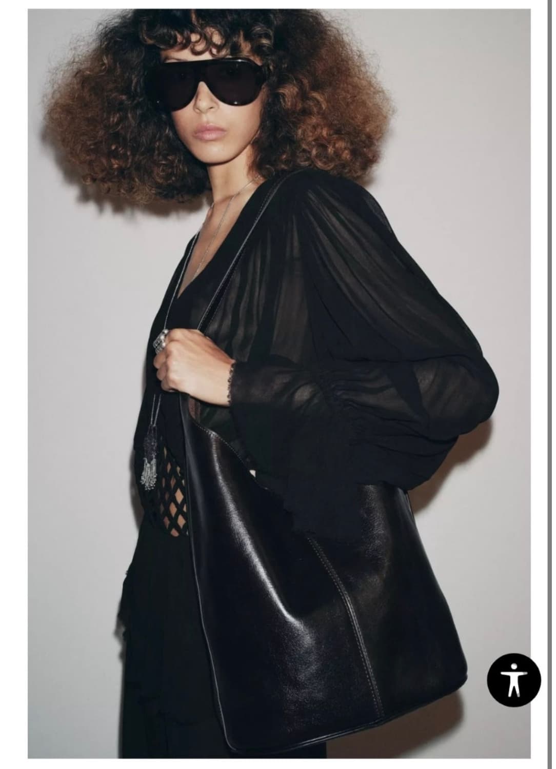 자라 25fw 비대칭 레더백 블랙 상품이미지1