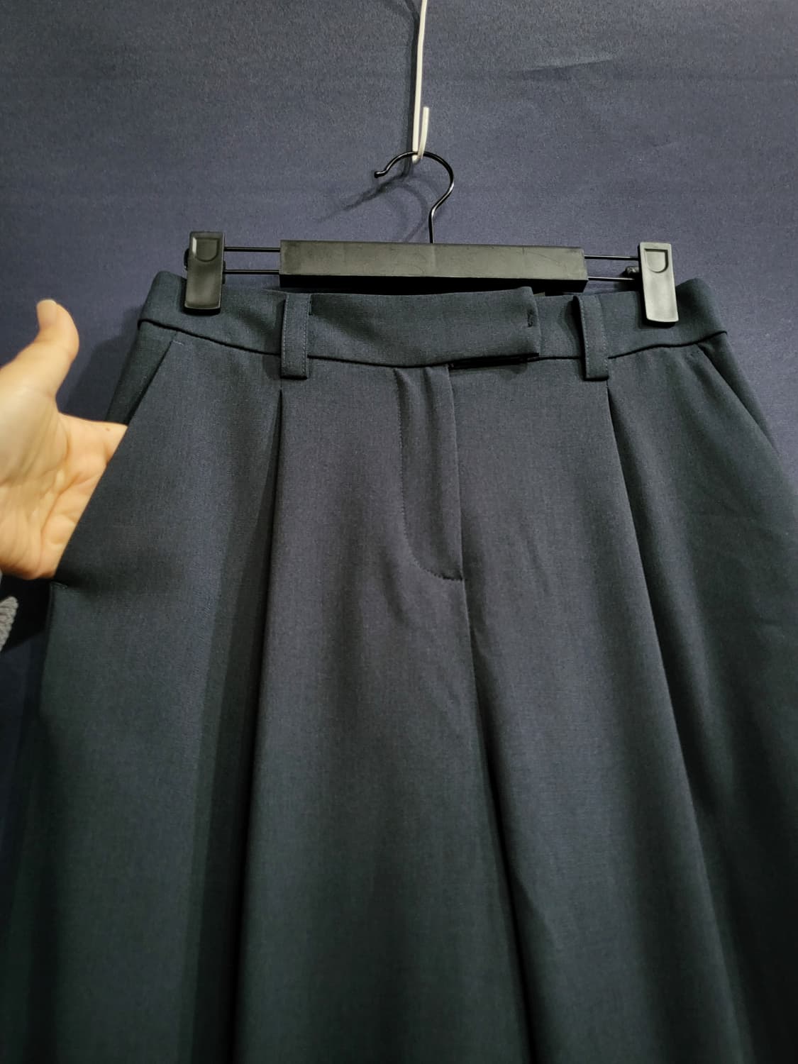 엣지 핀턱 와이드핏 팬츠(새상품) 상품이미지3