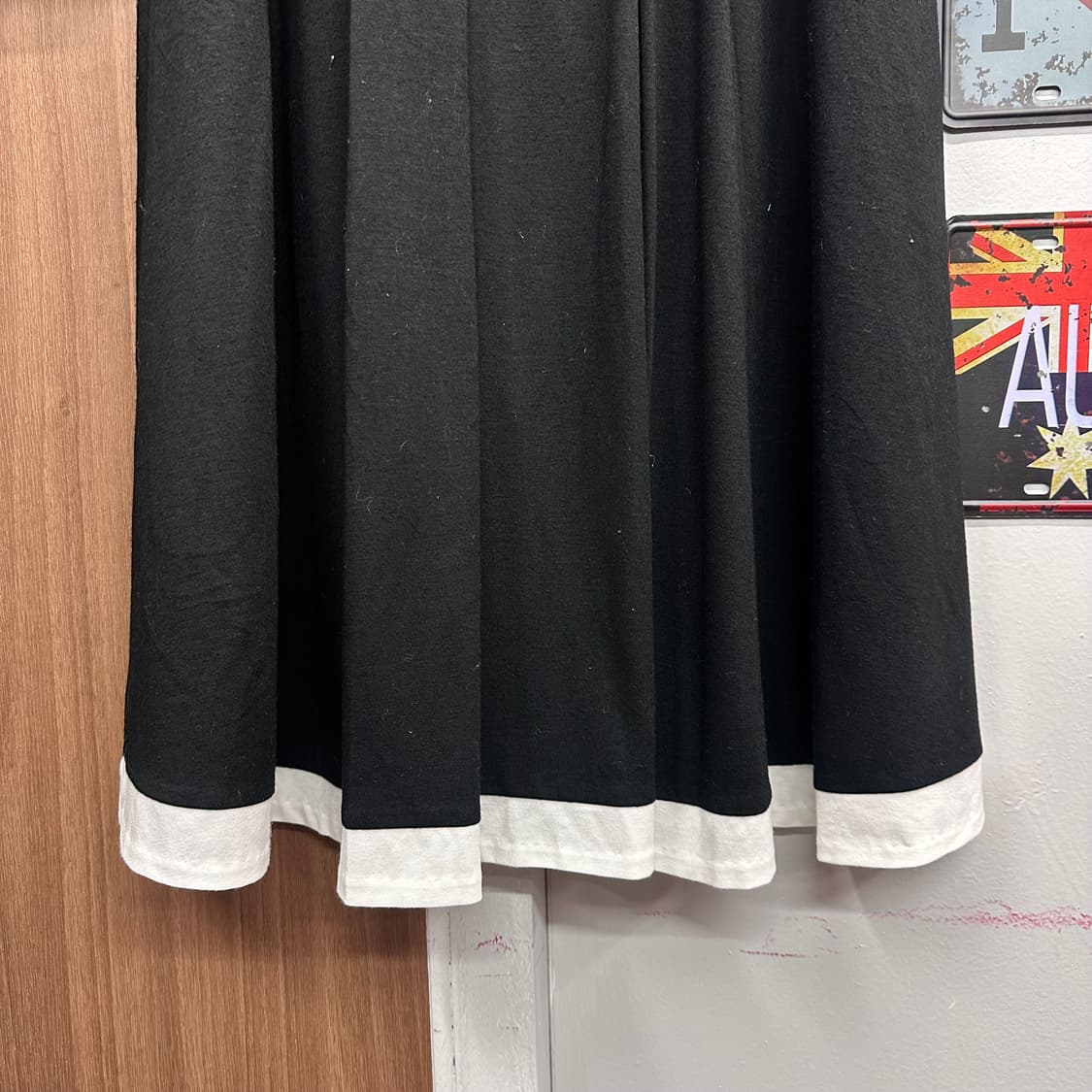 Barbie, Black Pleated Midi Dress 상품이미지4