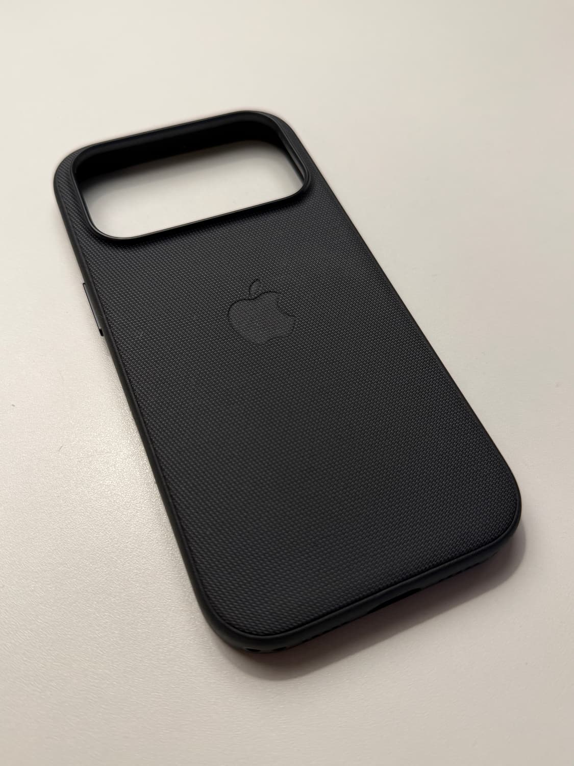아이폰 17 프로 정품 테크우븐 케이스 블랙 상품이미지2