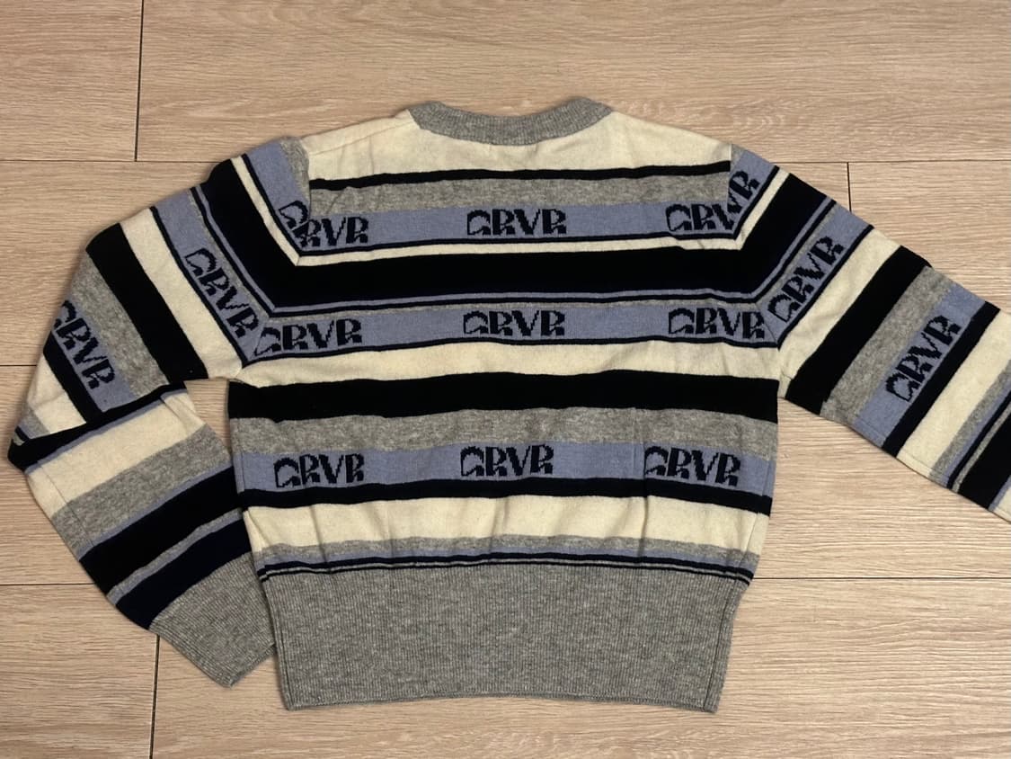 그로브 GRVR 스트라이프 로고 니트 상품이미지2