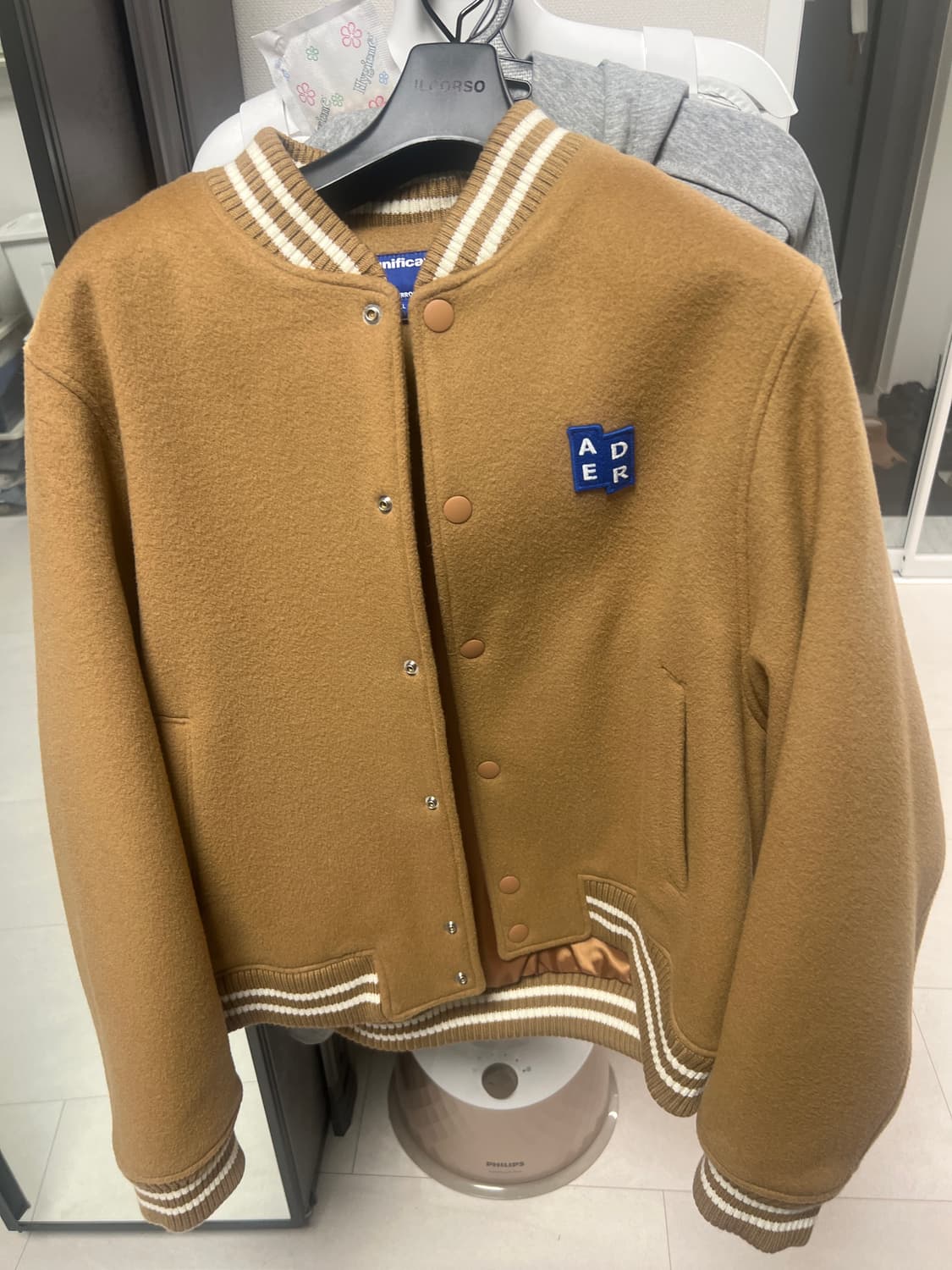 [xl]아더에러 시그니피컨트 바시티 자켓 카멜 상품이미지1