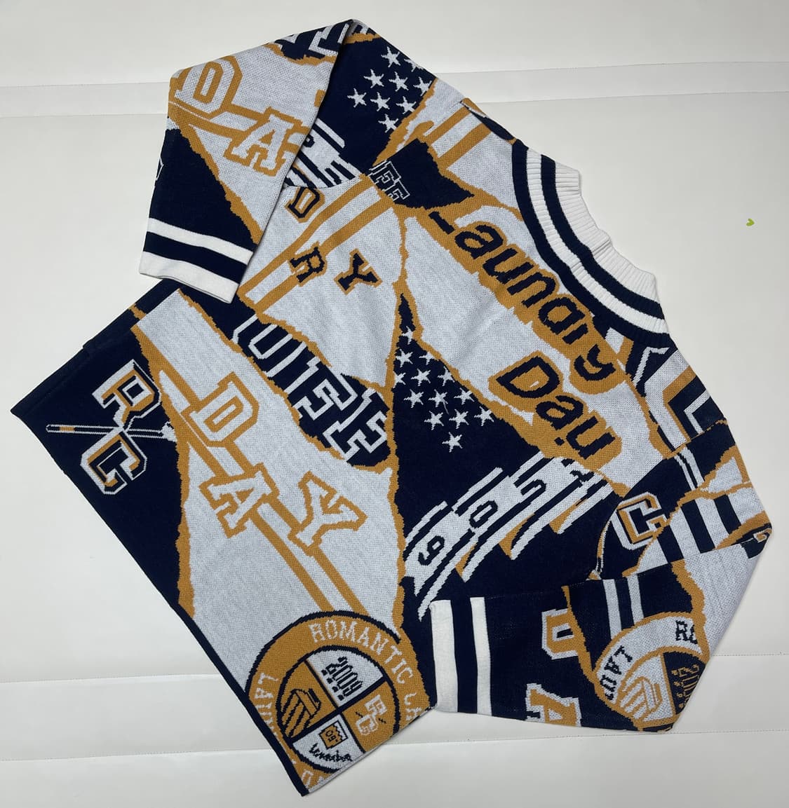 로맨틱크라운 (ROMANTIC CROWN) RC 클럽  니트 가디건 상품이미지2