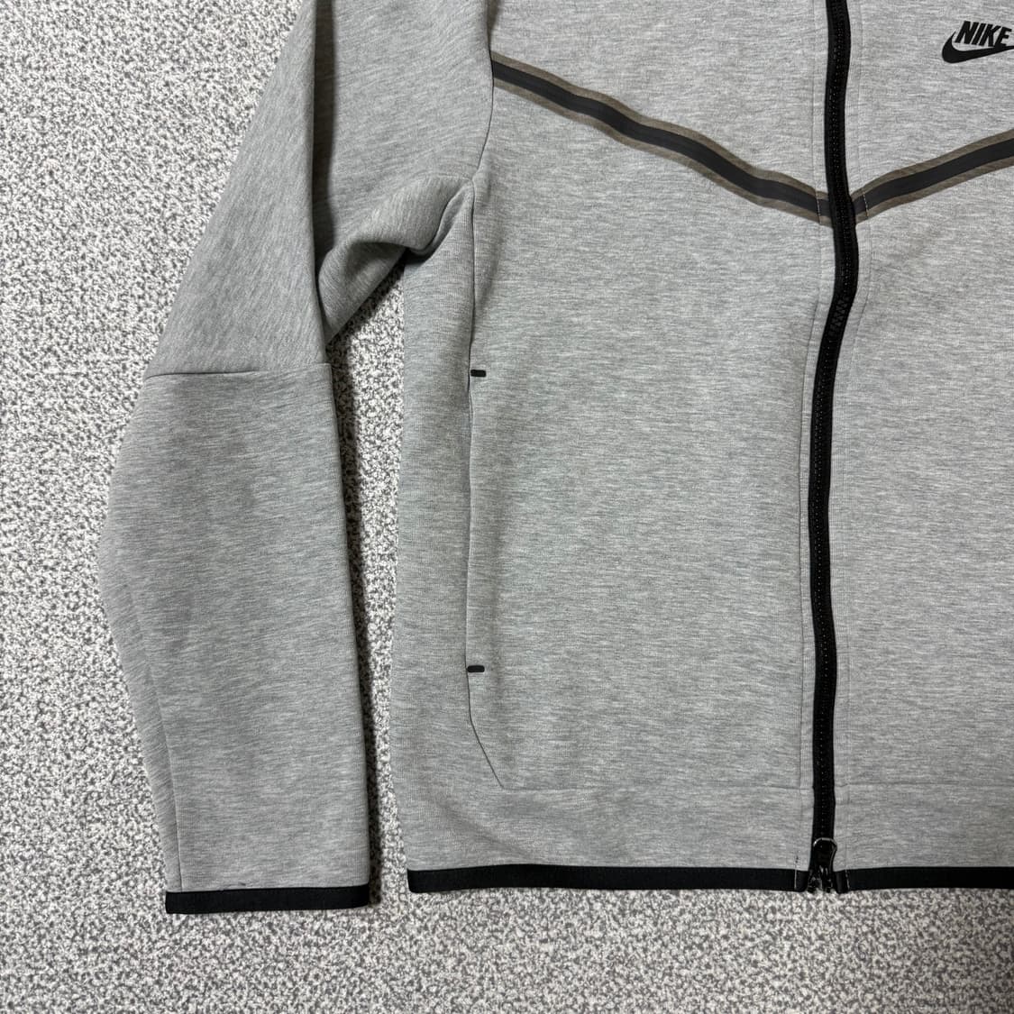 [정가 20만원] 나이키 테크팩 윈드러너 후드 집업 상품이미지5